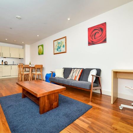 Pass The Keys Super Central Spacious 2 Bed Apartment With Parking Cardiff Exteriér fotografie